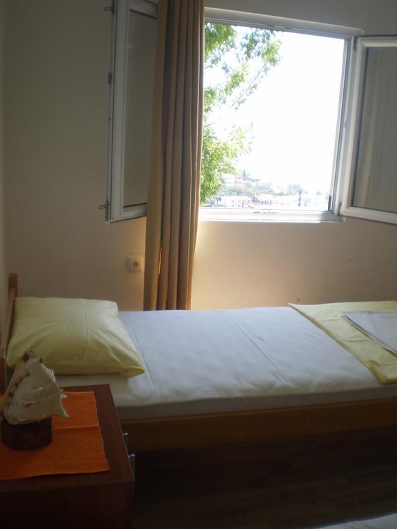 Apartment Vuk I Novak 乌尔齐尼 客房 照片