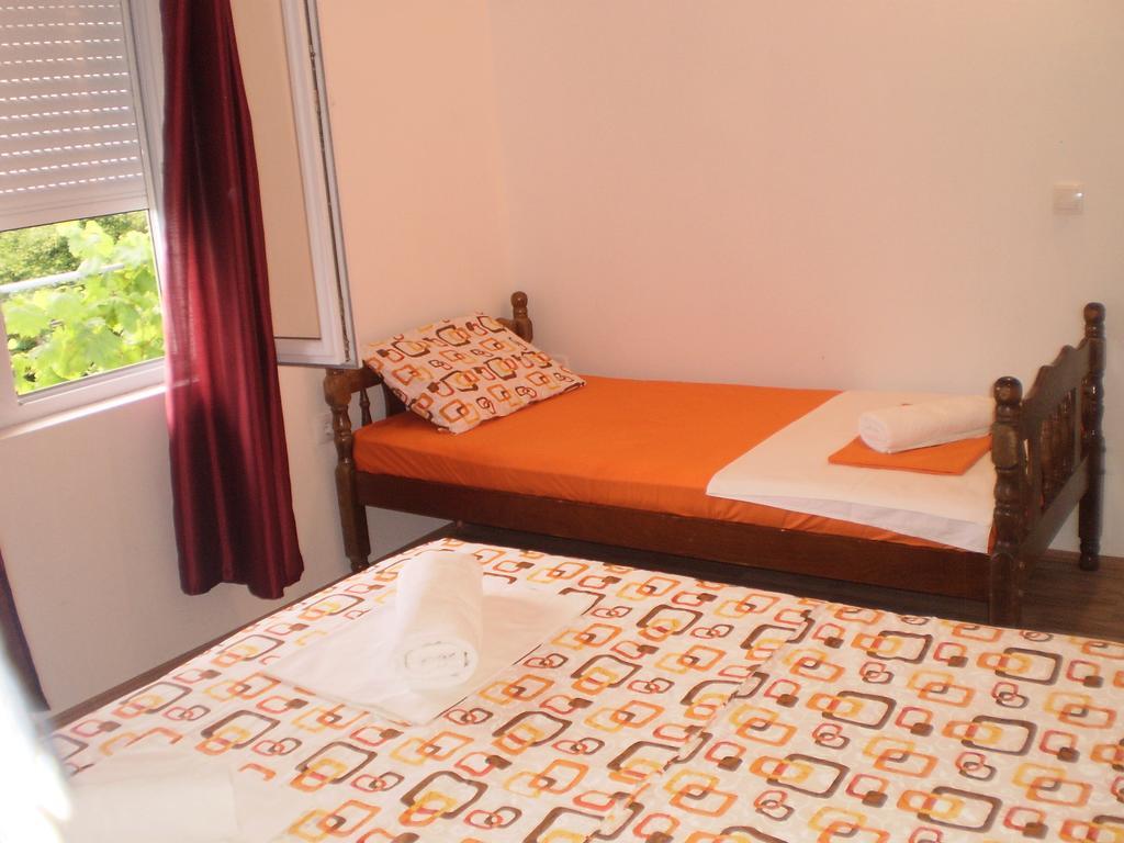 Apartment Vuk I Novak 乌尔齐尼 外观 照片