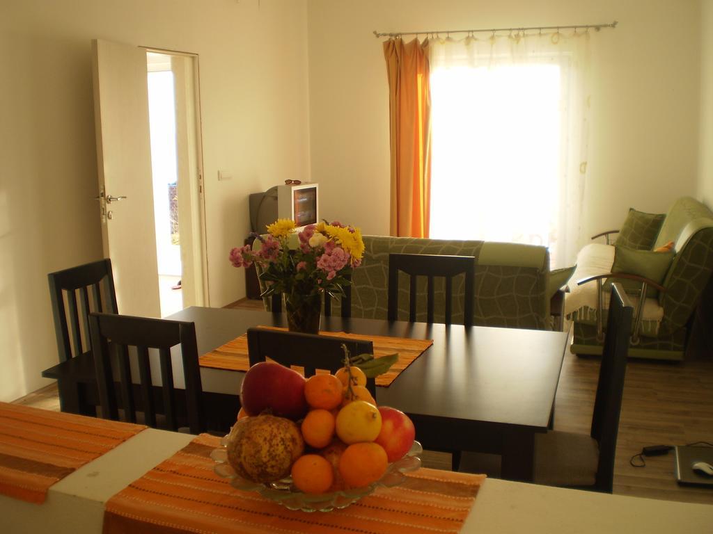 Apartment Vuk I Novak 乌尔齐尼 外观 照片
