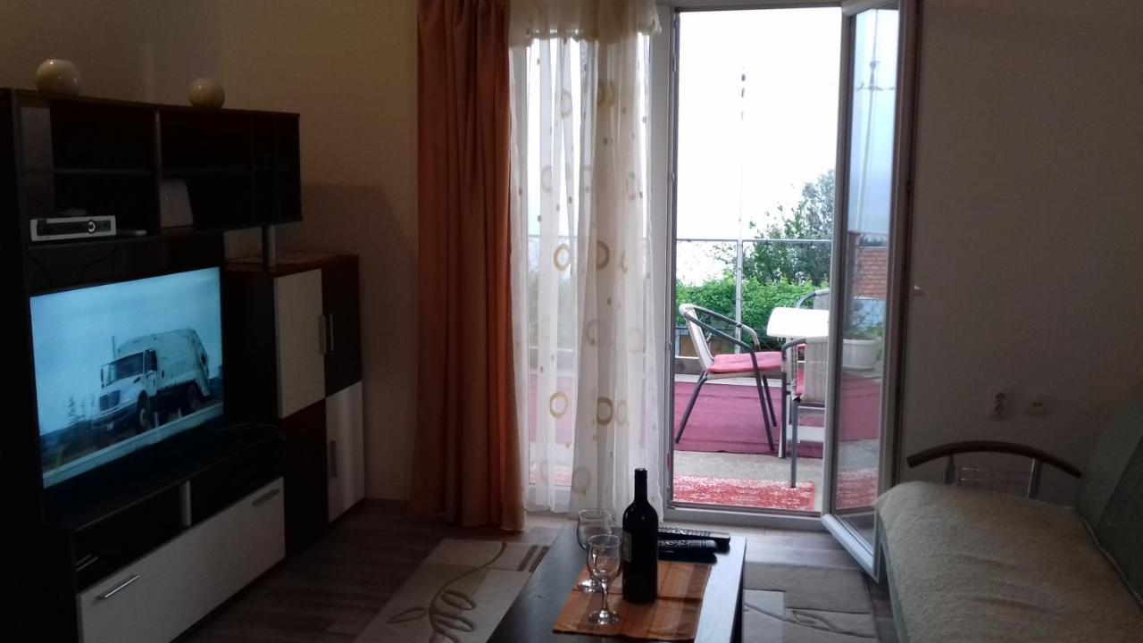 Apartment Vuk I Novak 乌尔齐尼 外观 照片