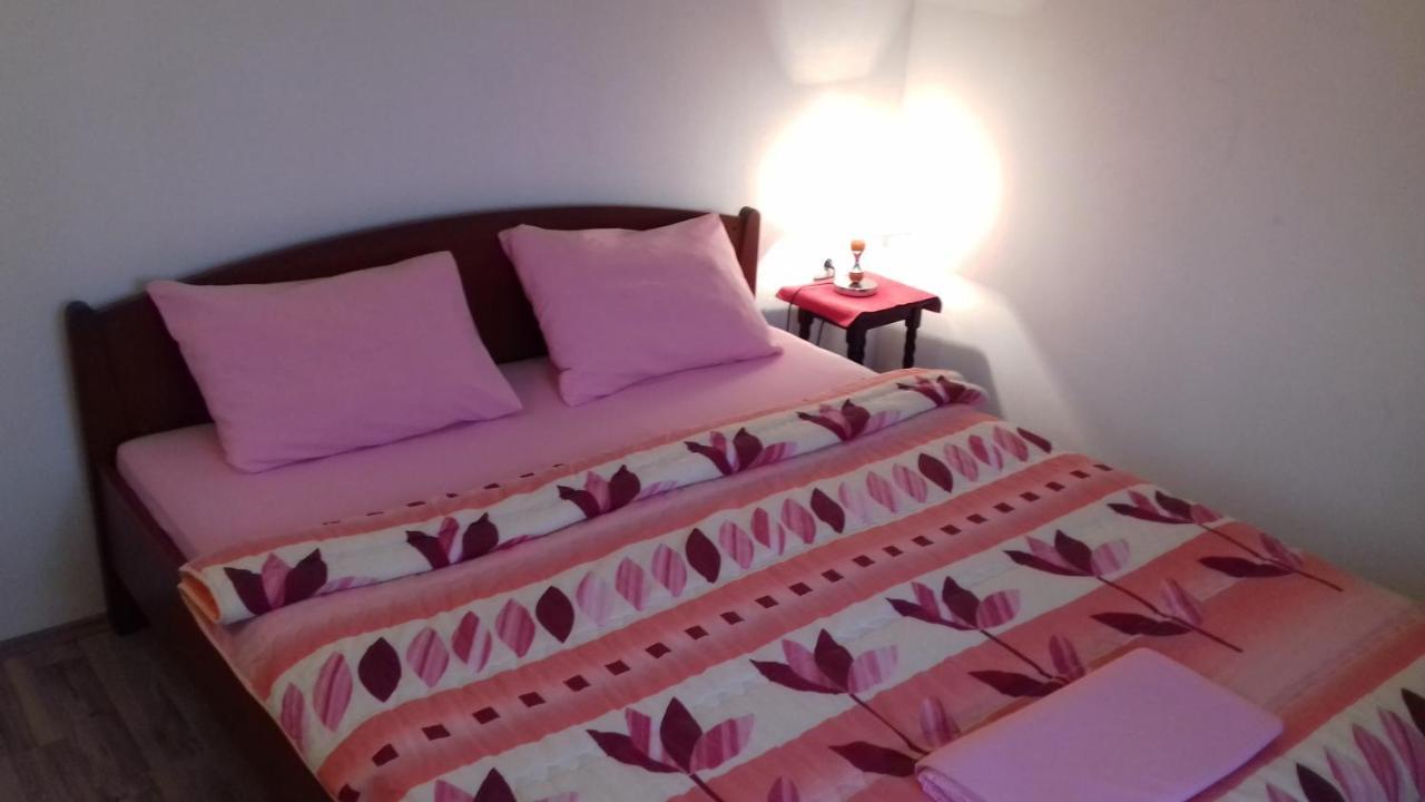 Apartment Vuk I Novak 乌尔齐尼 外观 照片