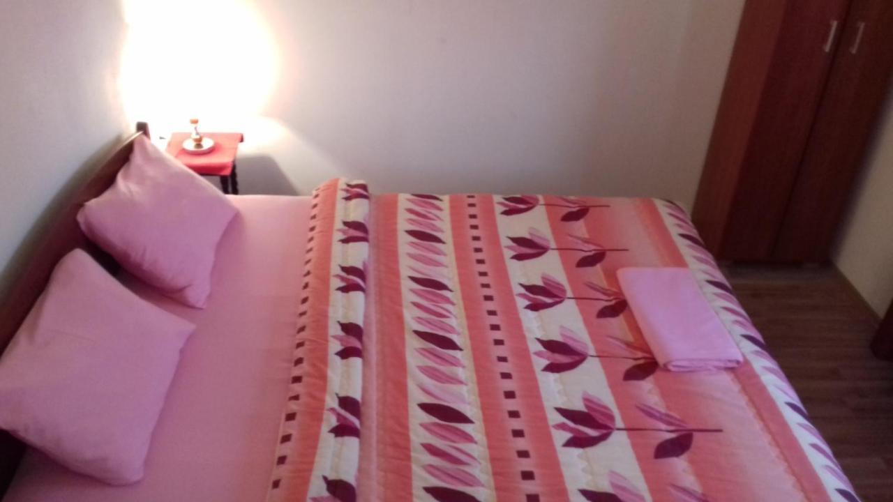 Apartment Vuk I Novak 乌尔齐尼 外观 照片